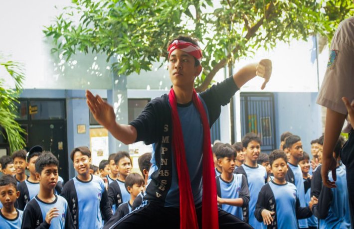 Semangat Kebersamaan dan Kompetisi di Hari Senin yang Istimewa